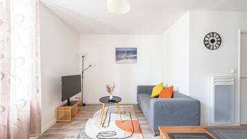 Smart TV, books, offices