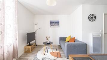 Smart TV, books, offices