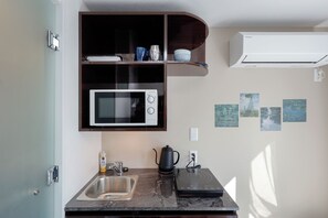 Appartamento, non fumatori, balcone (D) | Cucina privata | Frigorifero, microonde, piano cottura, bollitore elettrico