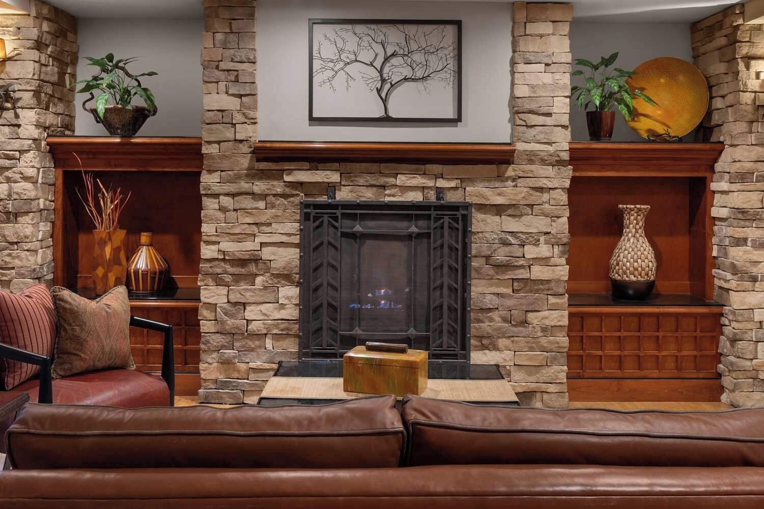 Two Relaxing Suite Retreat With Full Kitchen & On-site Fireplace | Free Parking - Forest Grove, OR