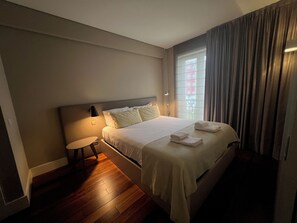 1 slaapkamer, een strijkplank/strijkijzer, wifi, beddengoed