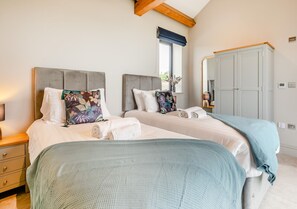 3 chambres, fer et planche Ă repasser, Wi-Fi gratuit, draps fournis