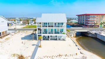 Maison, plusieurs lits (Just Beachy) | Extérieur