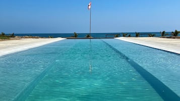 Utomhuspool