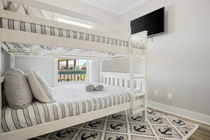 3 bedrooms, WiFi, bed sheets
