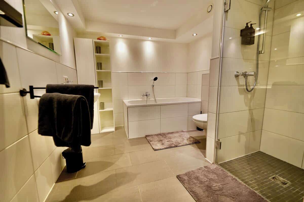 Shower, hair dryer, shampoo