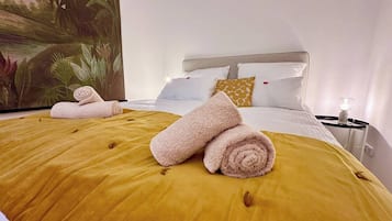 2 Schlafzimmer, Schreibtisch, Reisekinderbett, kostenloses WLAN