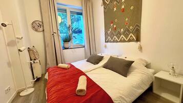 2 Schlafzimmer, Schreibtisch, Reisekinderbett, kostenloses WLAN