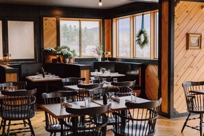 Breakfast, lunch, dinner and brunch served - Scribner's Catskill Lodge, A Member Of Design Hotels (Hunter)