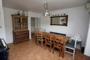 Dining - Teach Bráid, Glencolmcille, Co. Donegal (Donegal)