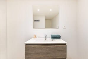 淋浴設備、風筒、提供毛巾