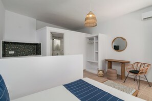 Comfort kamer, gedeeltelijk uitzicht op zee | Gratis wifi, beddengoed