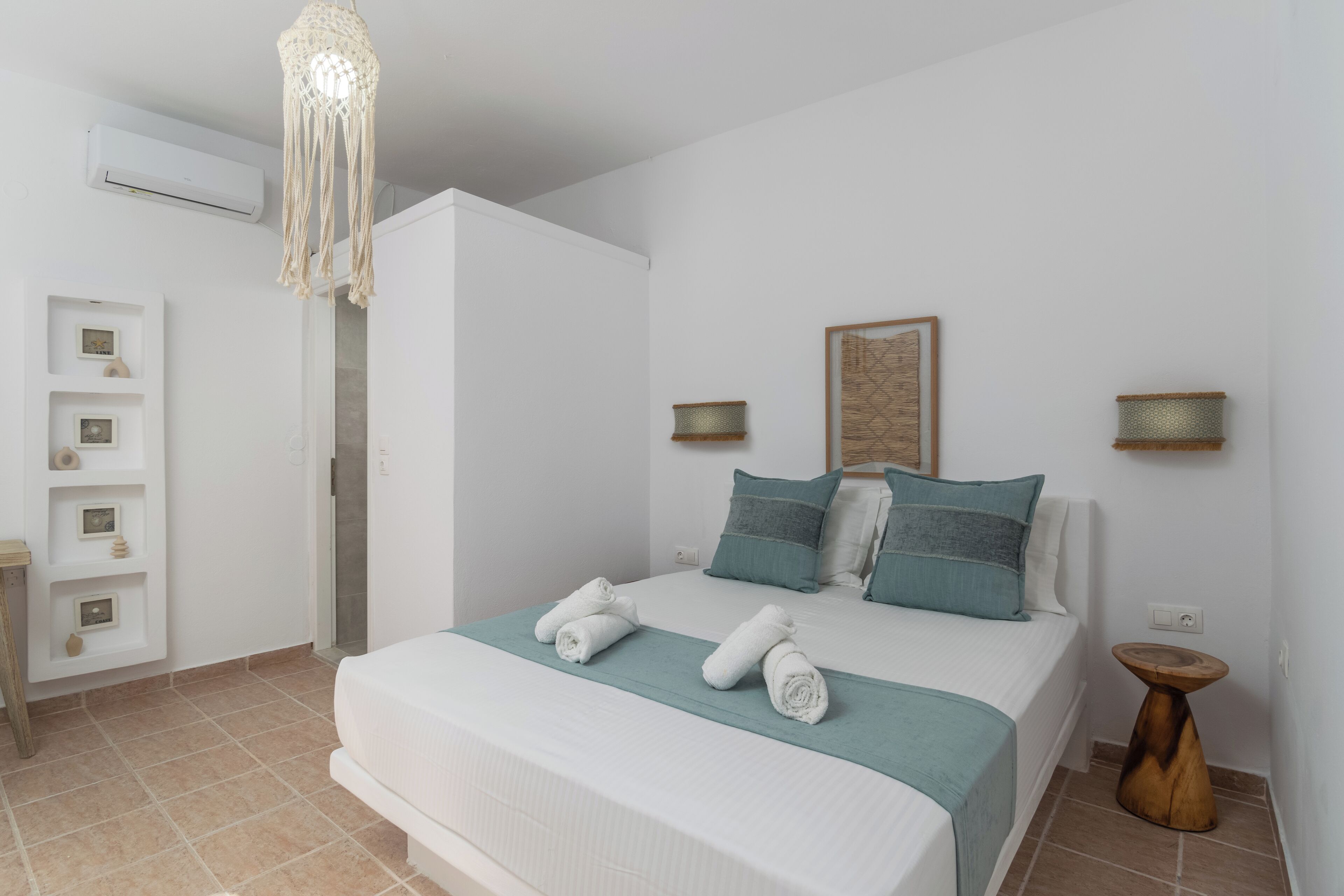 Wifi gratis y ropa de cama 