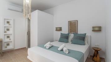 Apartamento Deluxe, vistas parciales al mar | Wifi gratis y ropa de cama