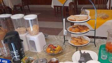 Bao gồm bữa sáng buffet hàng ngày