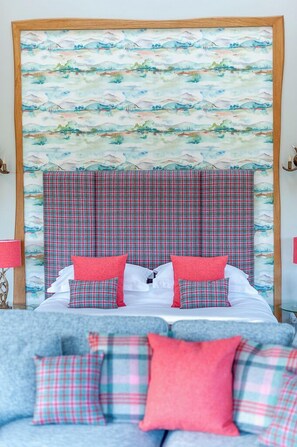 Casa na árvore superluxo, 1 quarto (Silver Birch - No Pets) | Individualmente decorados, individualmente mobiliados, roupa de cama