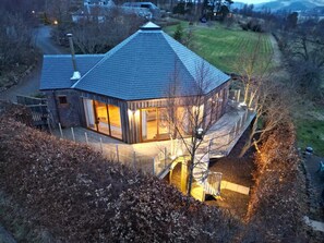 Lyxig trädkoja - 1 sovrum (Silver Birch Adult only) | Individuell inredning, unika möbler och sängkläder