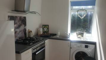 Apartment | Private kitchen | Fridge, microwave, oven, stovetop