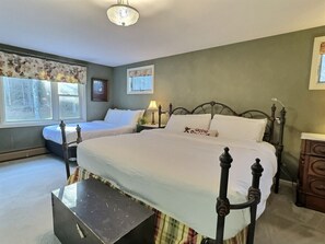 3 bedrooms, iron/ironing board, travel cot, free WiFi - Peak2Creek- HotTub, FirePlace, Central. (Killington)
