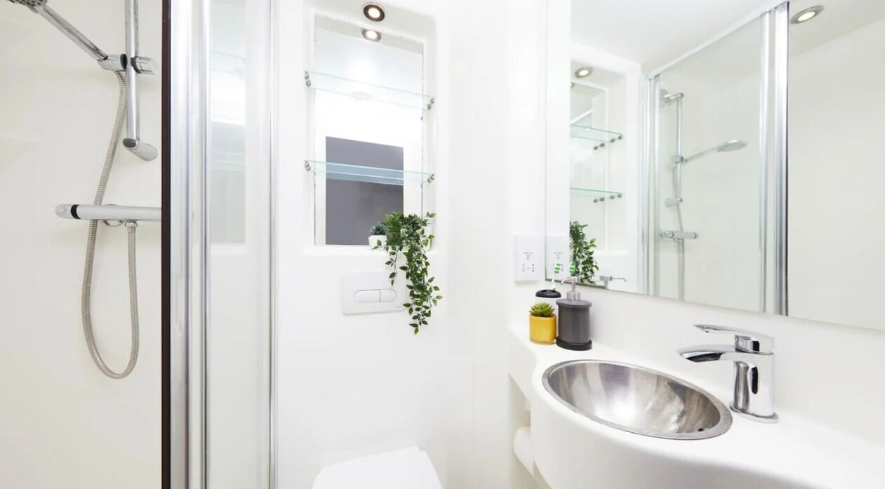 Studio, 1 Double Bed, Non Smoking | Bathroom