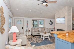 Smart TV, fireplace, video games