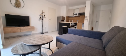 Apartment Pessac- Ideal location