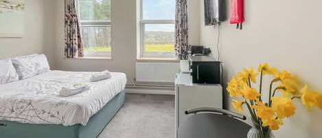 1 chambre, Wi-Fi gratuit, draps fournis