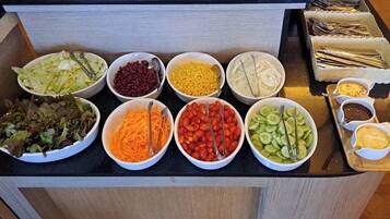 Free daily buffet breakfast