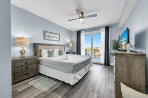 2 chambres, coffres-forts dans les chambres, fer et planche à repasser