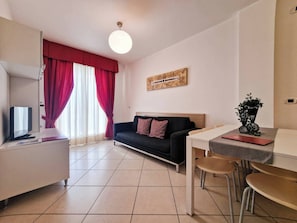 Apartment, 1 Schlafzimmer, Terrasse | Wohnzimmer