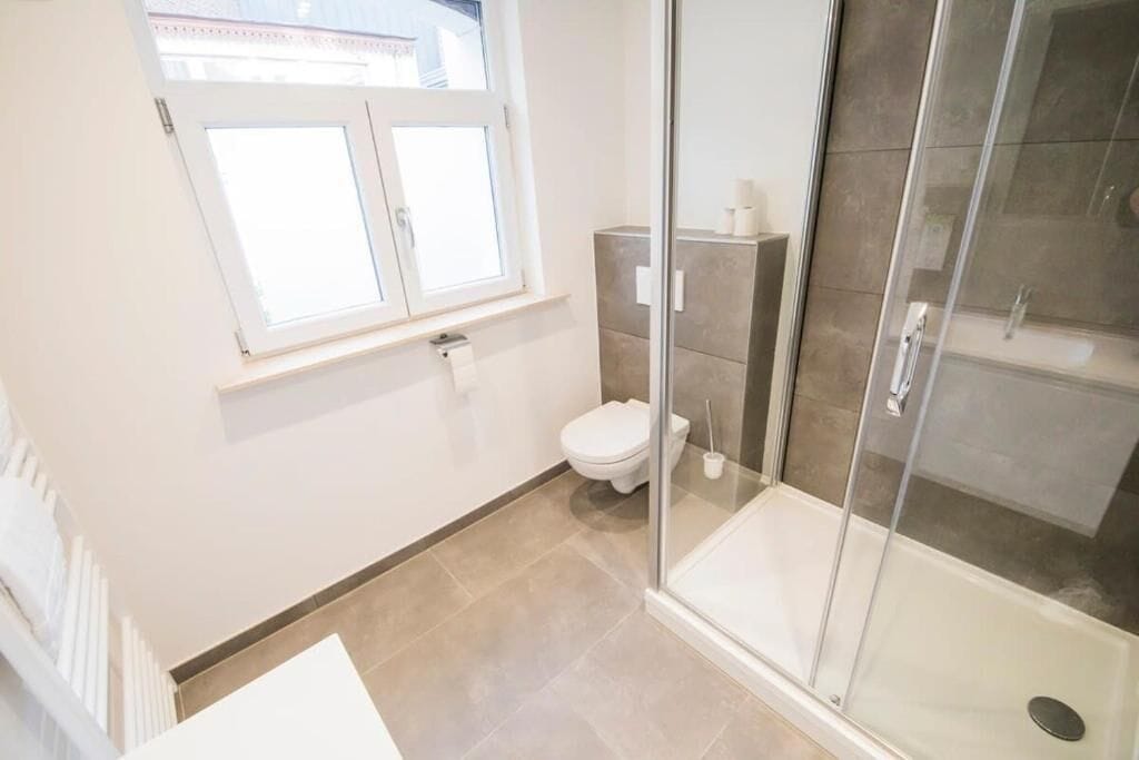 Family Penthouse, Kitchen | Bathroom | Shower, hair dryer, towels, soap