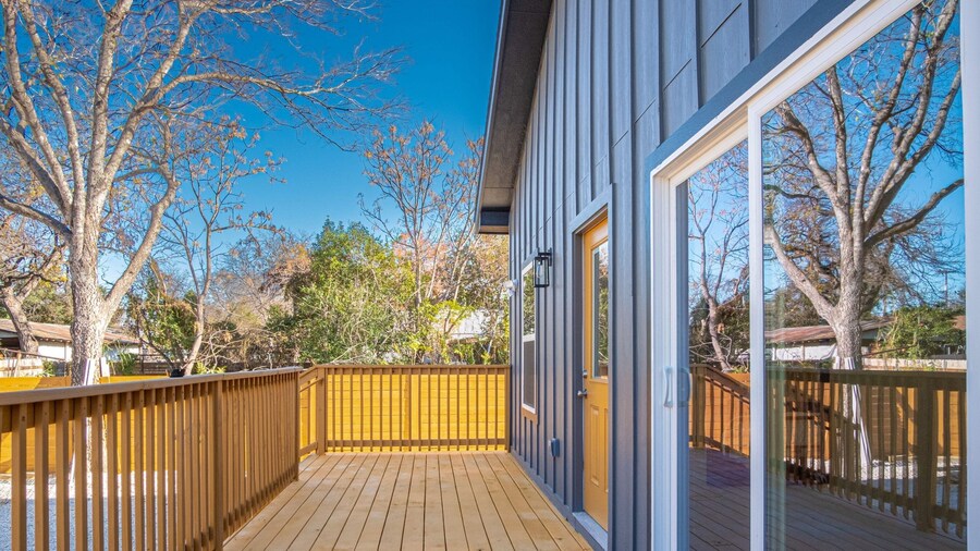 Blissful 5BR 3BA Haven Near Riverwalk Downtown