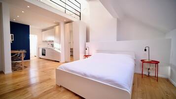 Dúplex | 1 dormitori, cortines opaques i planxa i posts de planxar