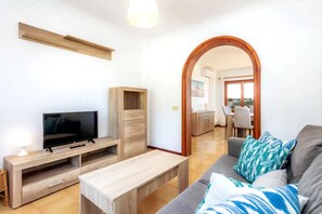 Fernseher, Kamin