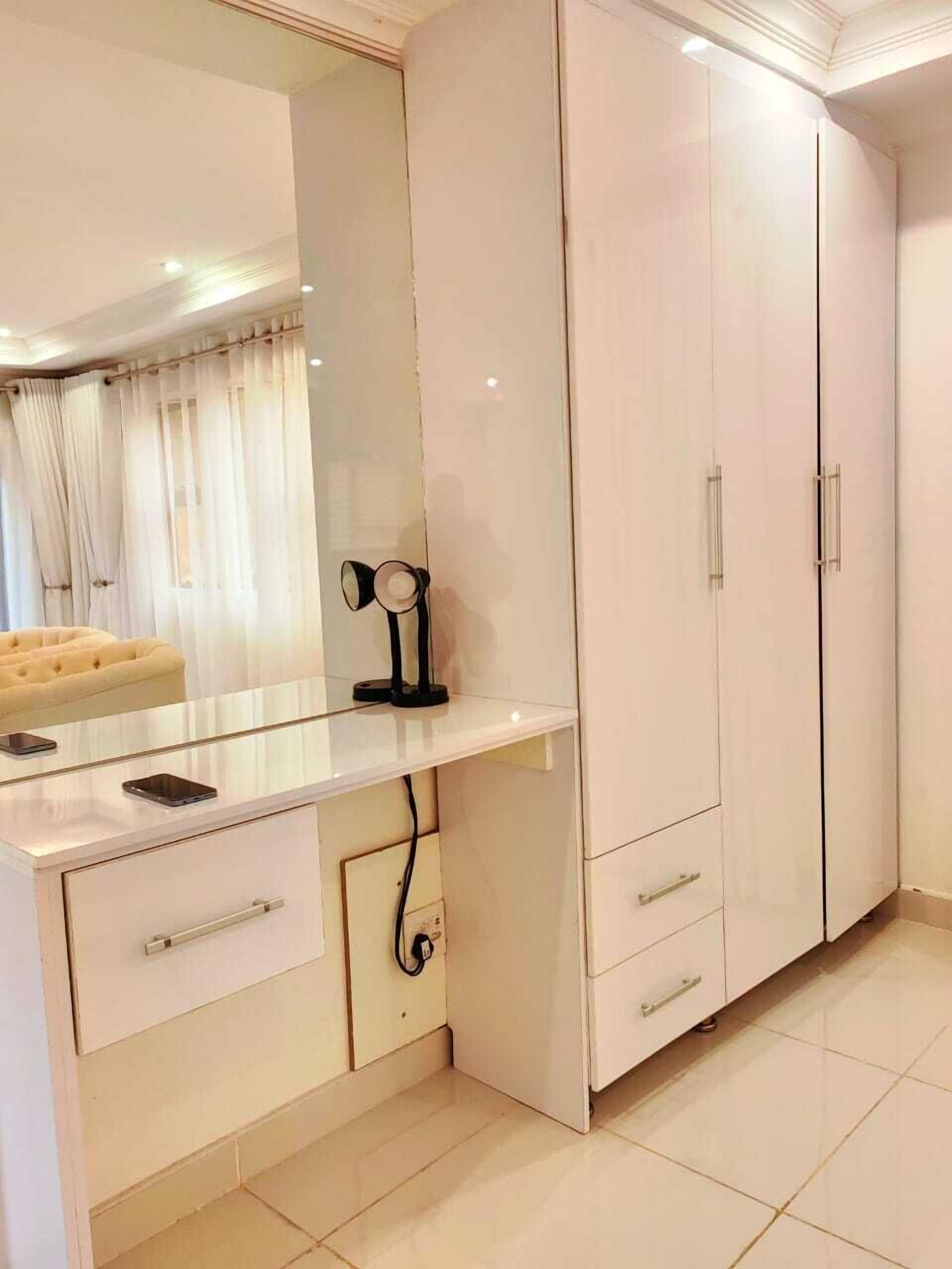 行政雙人房, 花園景觀 | 客房內保險箱、遮光布/窗簾、熨斗/熨衣板、免費無線上網