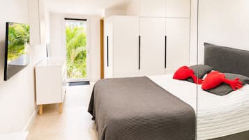 2 chambres, fer et planche à repasser, Wi-Fi, draps fournis