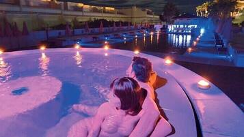 Et oppvarmet basseng