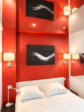1 habitación, tabla de planchar con plancha, wifi y ropa de cama 