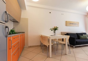 Appartement, 1 slaapkamer, terras | Dineerruimte