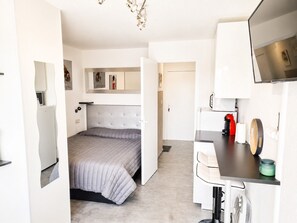 1 bedroom, iron/ironing board, WiFi, bed sheets
