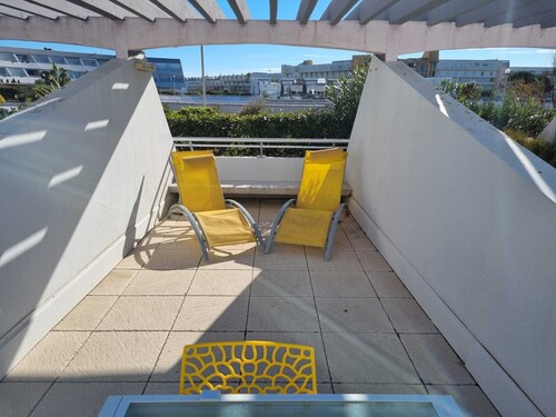 Naturiste Cap d'Agde Port Ambonne 103