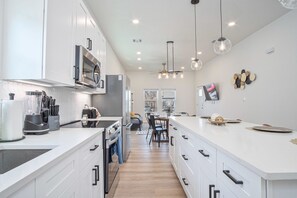 House - Feel Chill and Enjoy 4BR 3BA Near Fun Riverwalk (San Antonio)