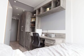 Apartment, 2 Bedrooms, Non Smoking | Free WiFi