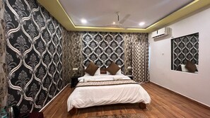 Superior Triple Room, Garden View