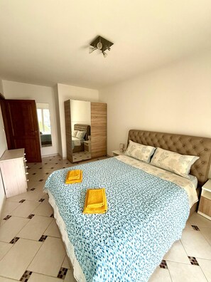 2 bedrooms, WiFi, bed sheets