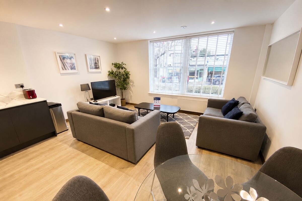 Apartment, 2 Bedrooms | Living area | Flat-screen TV