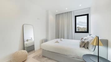 1 slaapkamer, een strijkplank/strijkijzer, internet, beddengoed