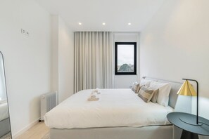 1 bedroom, iron/ironing board, Internet, bed sheets