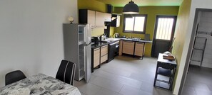 Fridge, stovetop - House job 2 - 8 persons (Saint-Louis)