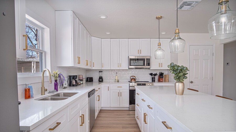 Create Memories 4BR 3BA Near Riverwalk Downtown